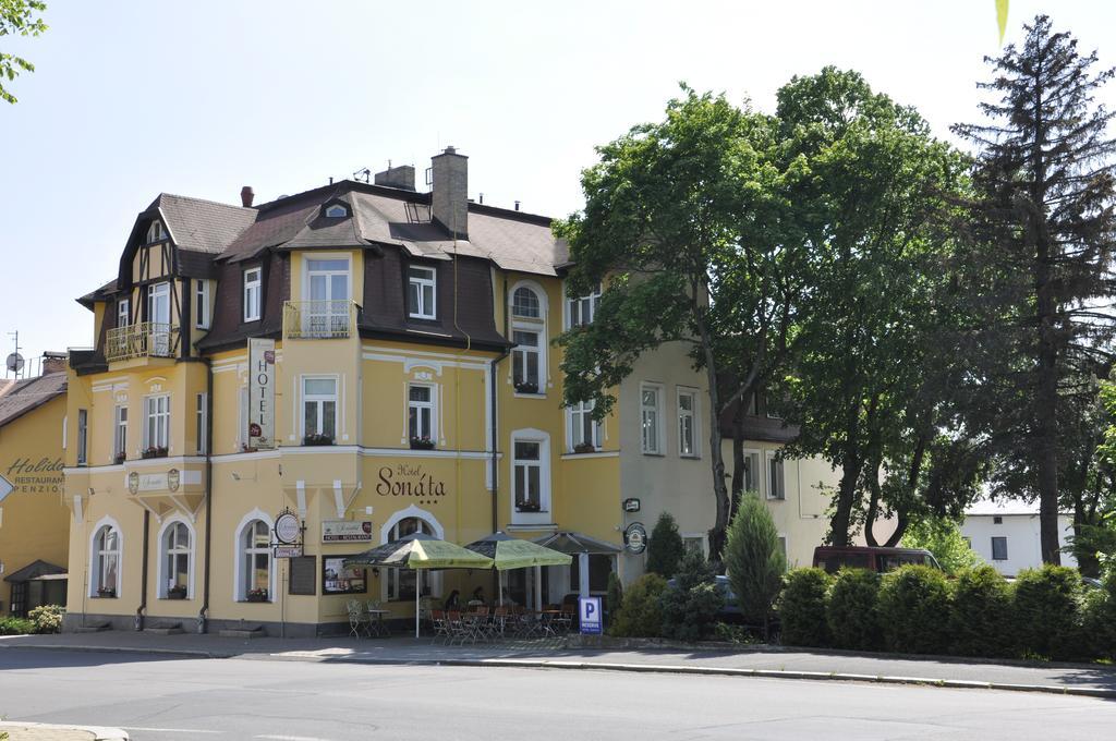 Wellness Hotel Sonata Mariánské Lázně Exterior foto